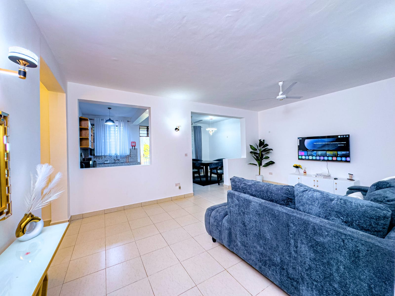 Lounge toward dining area