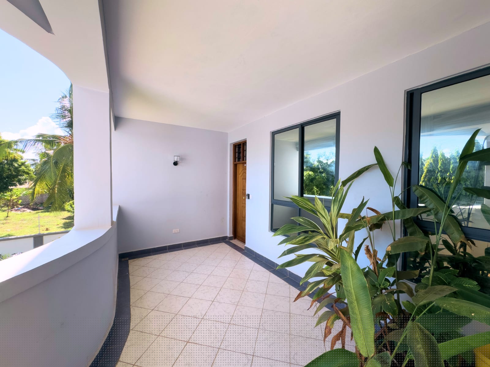 Garden corridor